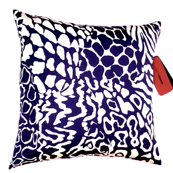 Missoni Home Accents 16x16 Decorative Throw Pillow Poshmark